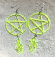 Load image into Gallery viewer, Earrings - Pentagram With Squid - Blacklight Reactive Acrylic Variables
